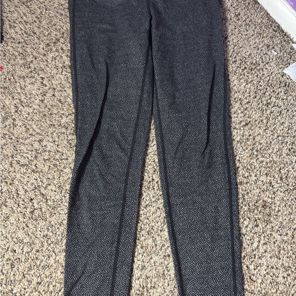 Athleta Black and Gray Patterned Leggings